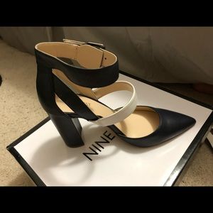 Nine West Navy & white Mules